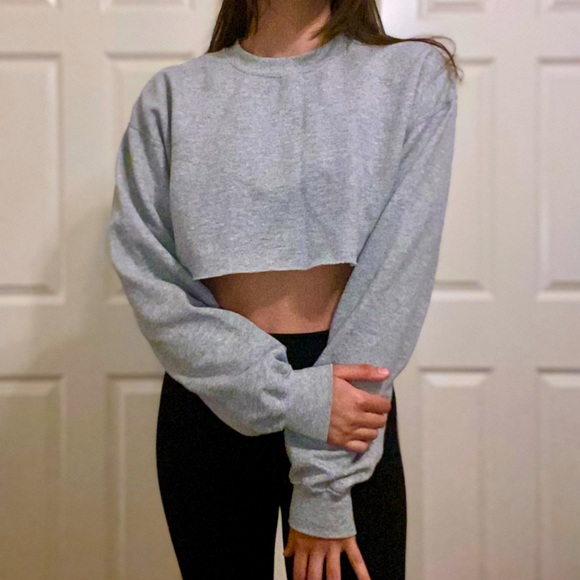 Missguided Sweaters - Missguided Super Cropped Light Grey Crewneck
